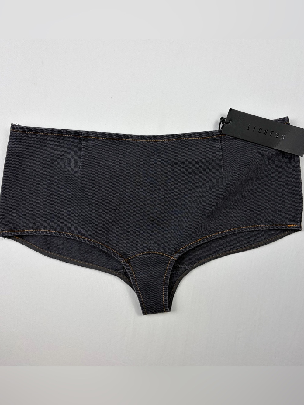 Lioness Blanc micro shorts petrol hot